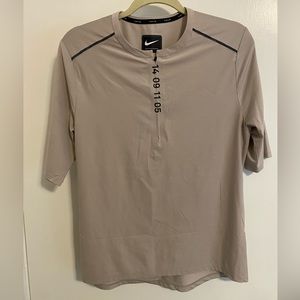 Mens tech pack running shirt size M